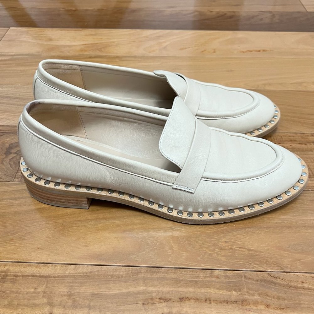 Stuart Weitzman Palmer Loafer Beige Color Size 8.5
